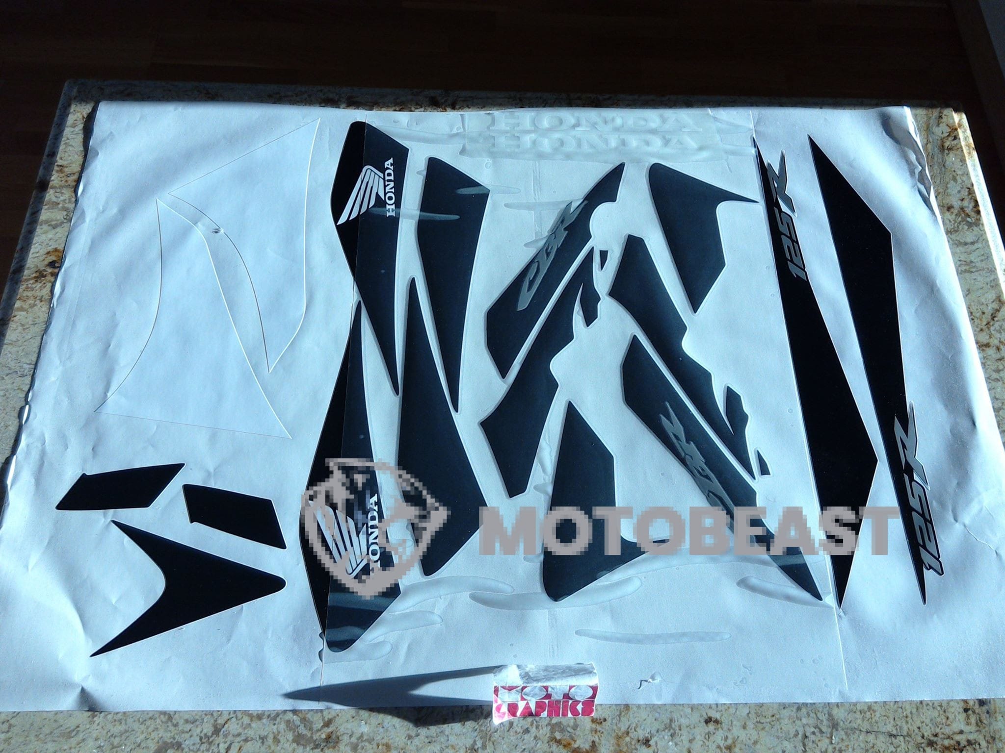 Honda CBR 125 2006-2009 BLACKWHITE