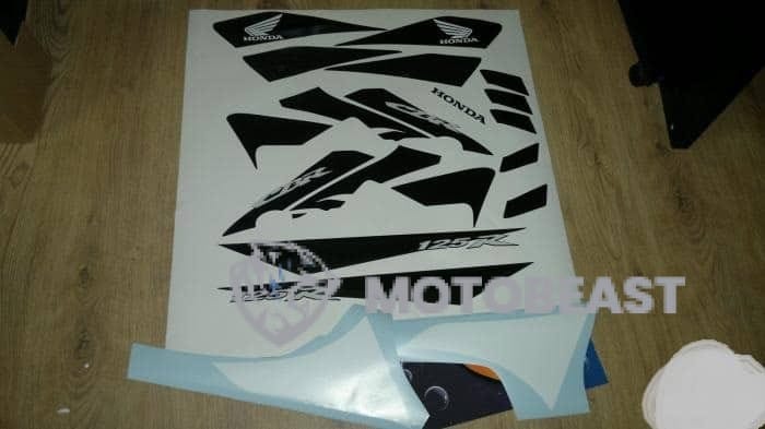 CBR 125 2008 white grafikos