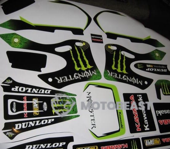 Kawasaki KX125/KX250 1999m. Monster Energy juodos-žalios grafikos