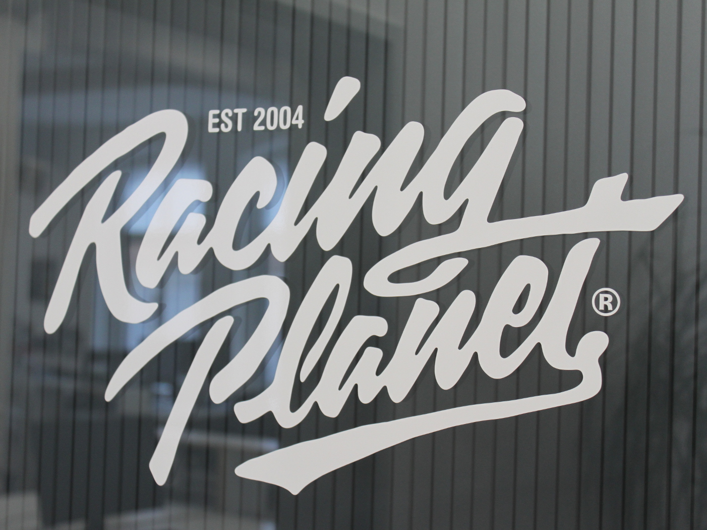 lipdukas Racing Planet 440x250mm baltas