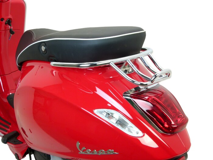 Užpakalinė bagažinė -MOTO NOSTRA, su griebimo rankena- Vespa Primavera 50 (ZAPC53100, ZAPC53200), Vespa Primavera 125 (ZAPM81100), Vespa Primavera 150 (ZAPM81200), Vespa Sprint 50 (ZAPM81200), Vespa Sprint 50 (ZAPC051310) 125 (RP8M82111, ZAPM81300, ZAPM81301) – chromas
