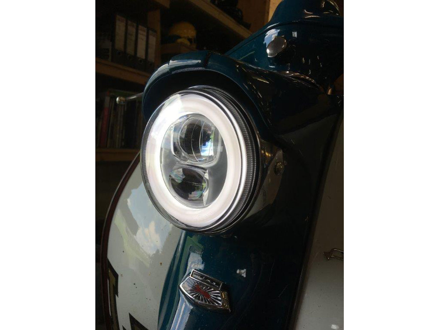 Priekinis žibintas įsk. tvirtinimo žiedas-MOTO NOSTRA- LED HighPower - Ø=120mm - 12V DC (E9) - Lambretta LI (Serie 1-2)