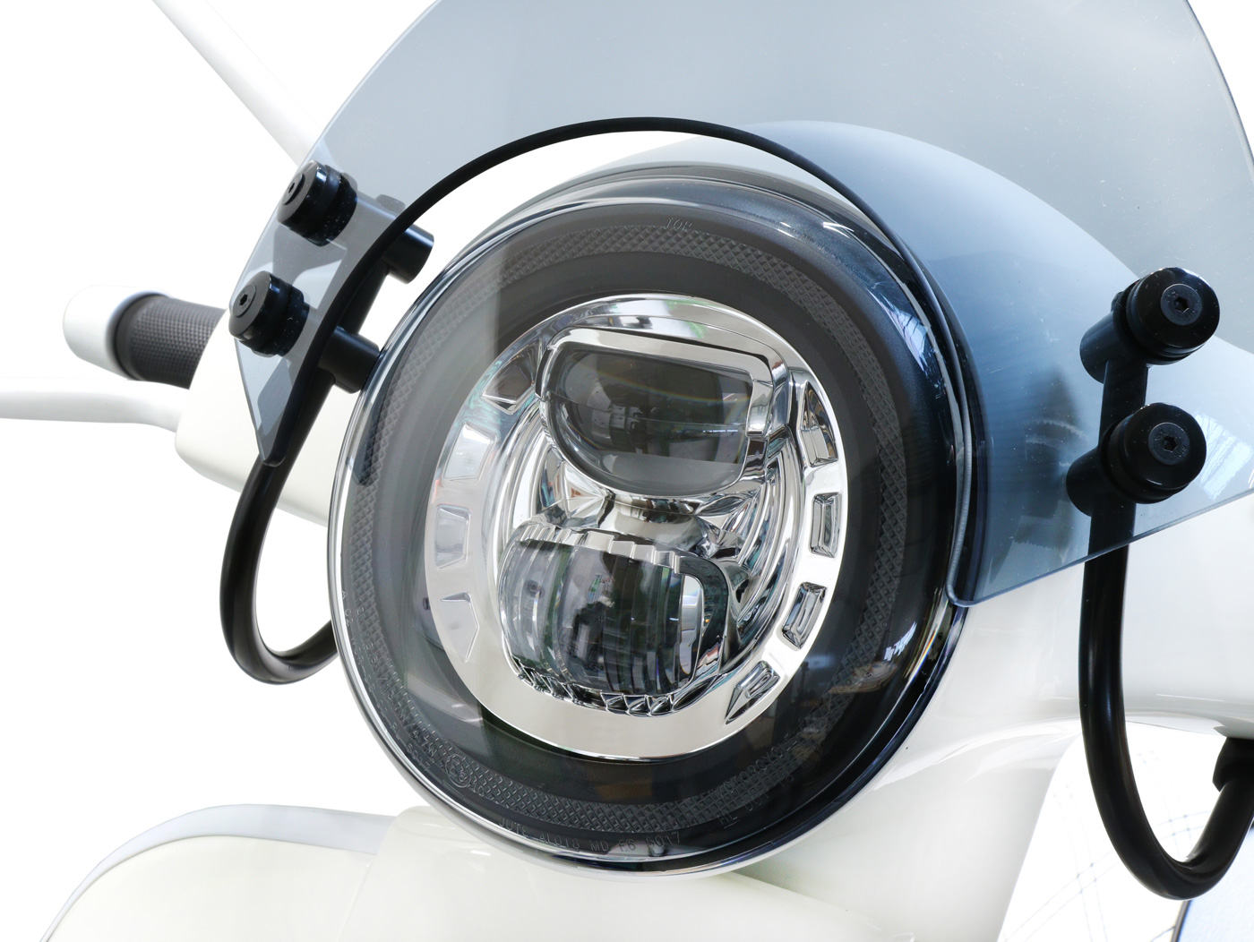 Priekinis žibintas -MOTO NOSTRA- LED HighPower - GTS i.E. Super 125-300 - (-2018, tinka ir GT, GTS, GTL) - chromuotas reflektorius
