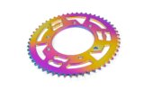 Galinė žvaigždutė 53 dantys – 420 Doplerio Alu CNC neochrominis Derbi DRD Pro